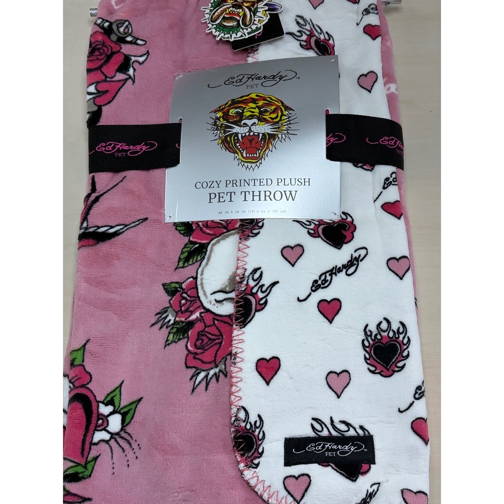 Ed Hardy Pet Cozy Printed Plush Pet Throw Pink White Tattoo Art Blanket 40x50NEW